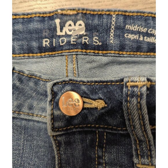 Lee Riders Women's Midrise Capri Jeans Size 4M Blue Stretch Denim Cropped Pants - Picture 3 of 11